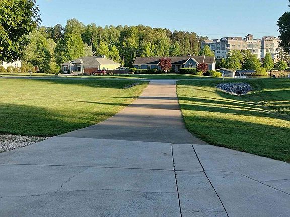 5th image of 128 Perrin Dr #2