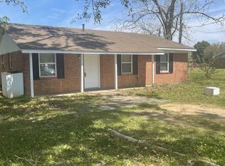 4861 Davis Dr, Millbrook, AL 36054