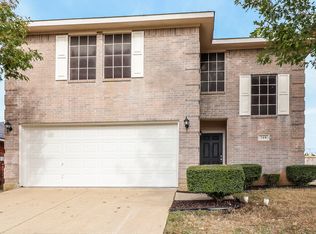 719 Hawthorn Dr, Cedar Hill, TX 75104