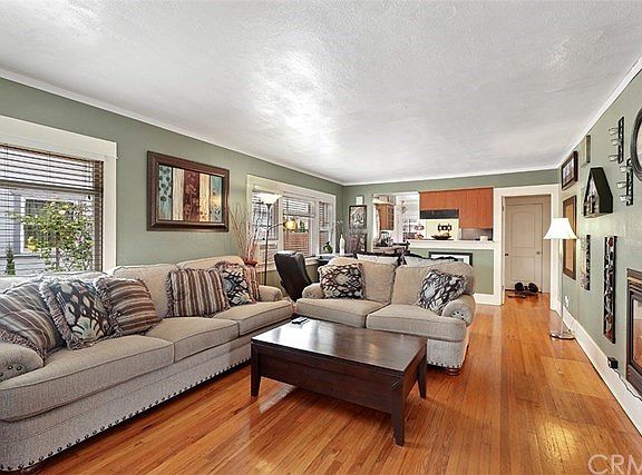 2nd image of 3050 E 6th St
