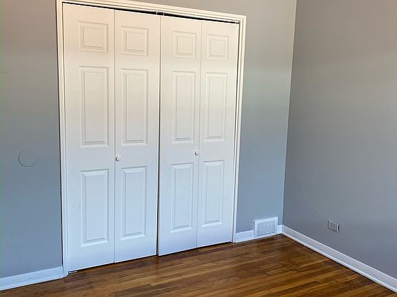 3rd image of 5080 W Van Buren St APT B