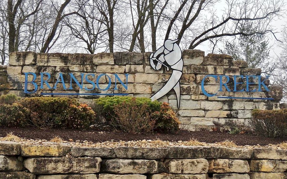 1st image of 238 Woodhaven Cir