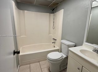 2800 NW 56th Ave APT A303, Lauderhill, FL 33313