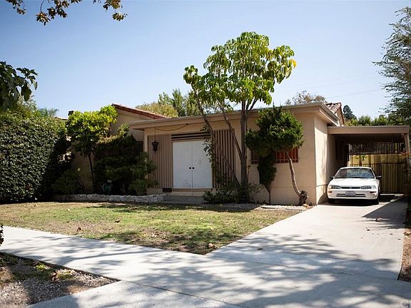 2nd image of 642 N Cahuenga Blvd