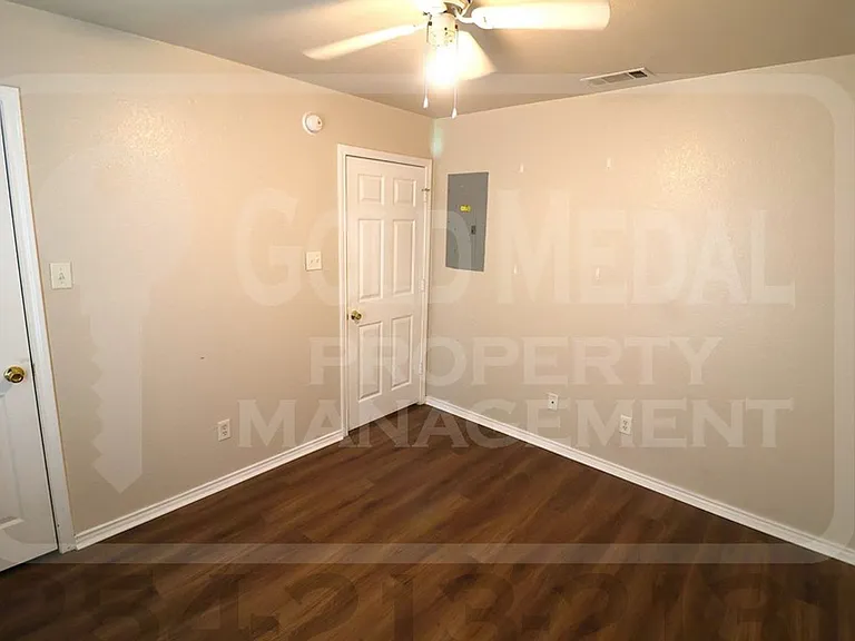3308 Cantabrian Dr — Photo 10