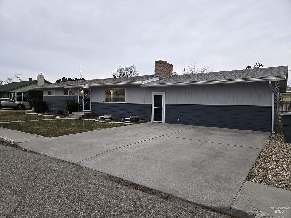 1st image of 813 Reece Ave