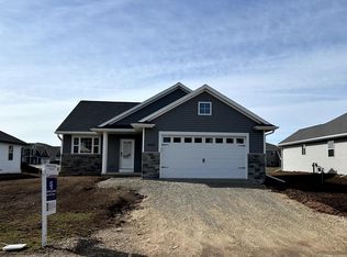 W6525 E Steamboat Ln, Appleton, WI 54915