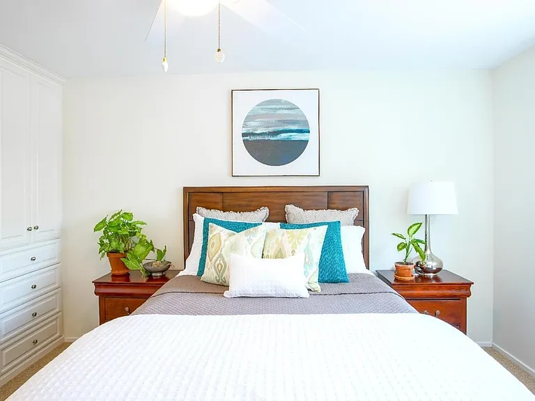 Master Bed 1