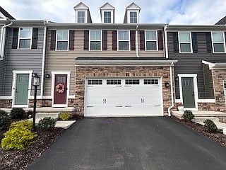 1st image of 155 Melinda Ct