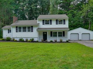 5 Bel Air Dr, Chelmsford, MA 01824