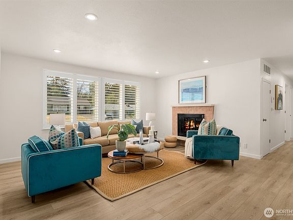 4th image of 230 S 187th Street