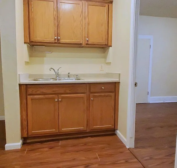 1413 Castillo St #2 — Photo 5