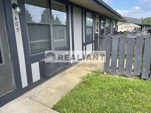 405 Amhurst Dr Photo 1