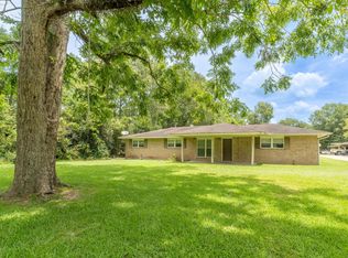 15223 Frenchtown Rd, Greenwell Springs, LA 70739