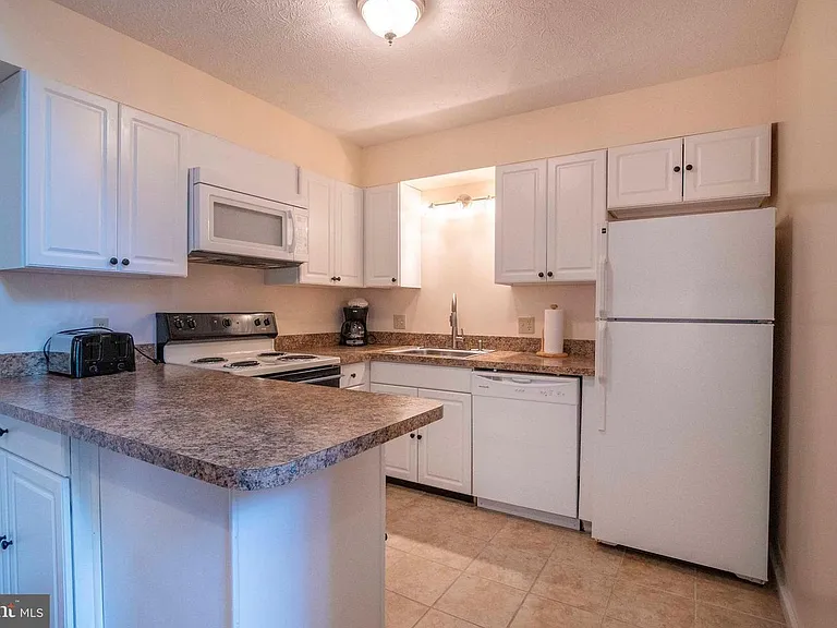 422 Spitz Ln #A AND B — Photo 10