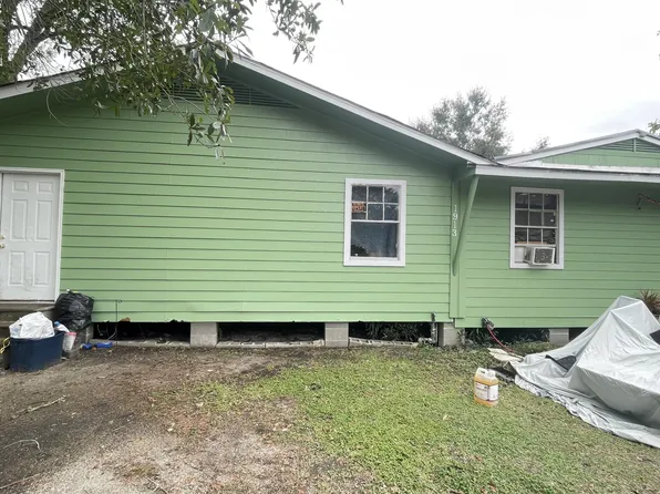 1913 24th St, Pascagoula, MS 39581