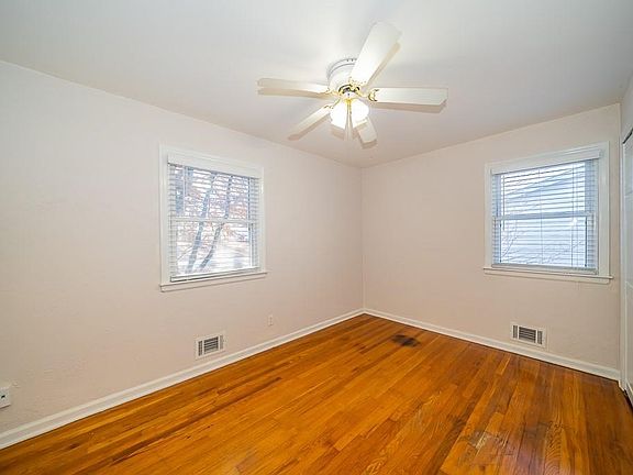 2nd image of 7408 NW Park Forest Ln