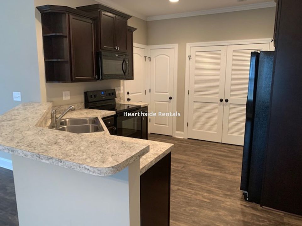 2208 Remington Ct #B, Greenville, NC 27834 | Zillow