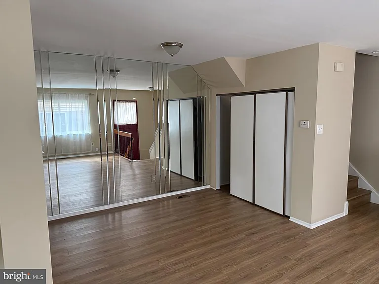 9388 Neil Rd #B — Photo 37