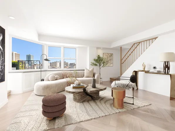 2 Charlton Street image 2 of 20