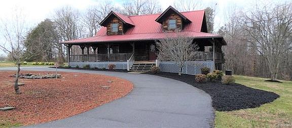 2nd image of 909 Mocksville Hwy