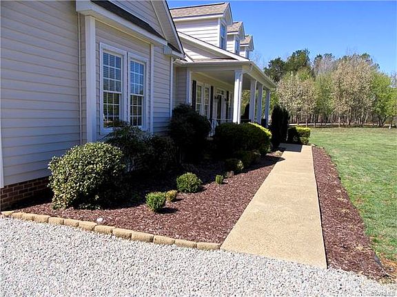 2nd image of 1701 Macon Orchard Dr