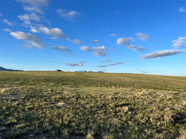 4 Dancing Winds Rd, Dillon, MT 59725