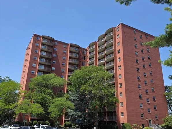 115 W Squantum St APT 803, Quincy, MA 02171