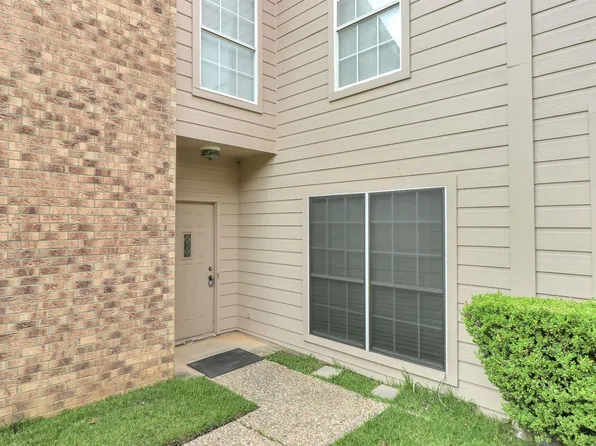 2006 Villa Dr, Tyler, TX 75703