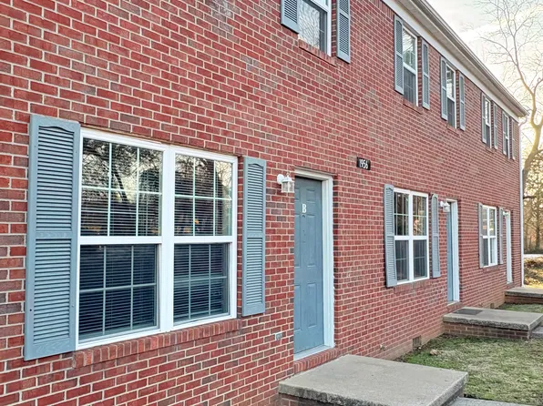 1956 Sandra St, Bowling Green, KY 42101