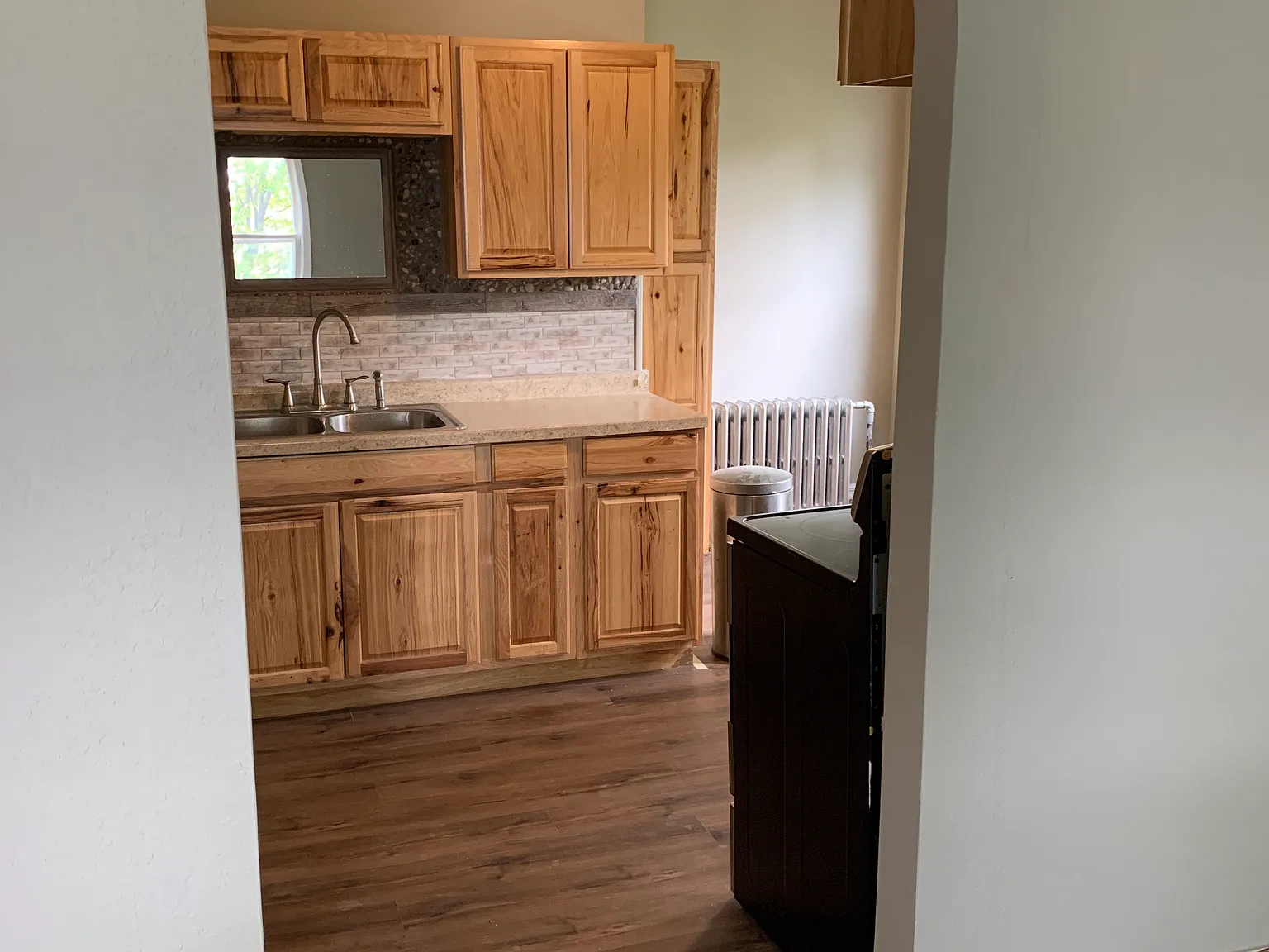 2 bed, 900 sqft, $1,300 — Photo 4