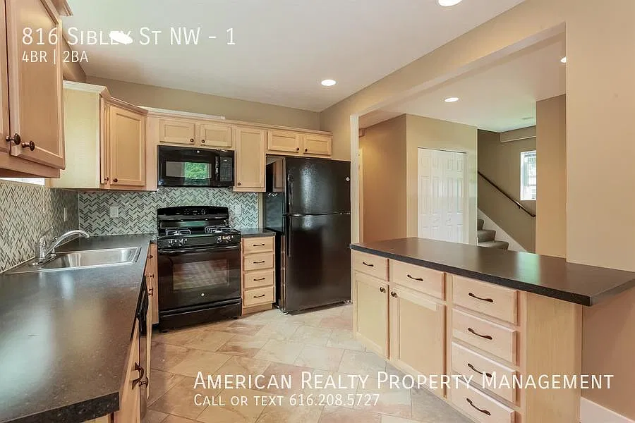 816 Sibley St NW — Photo 4