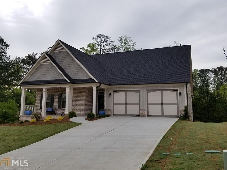 1st image of 302 Sweetbriar Cir