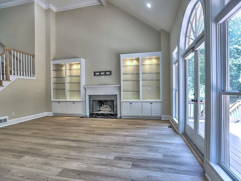 3237 Waldwick Way SE — Photo 11