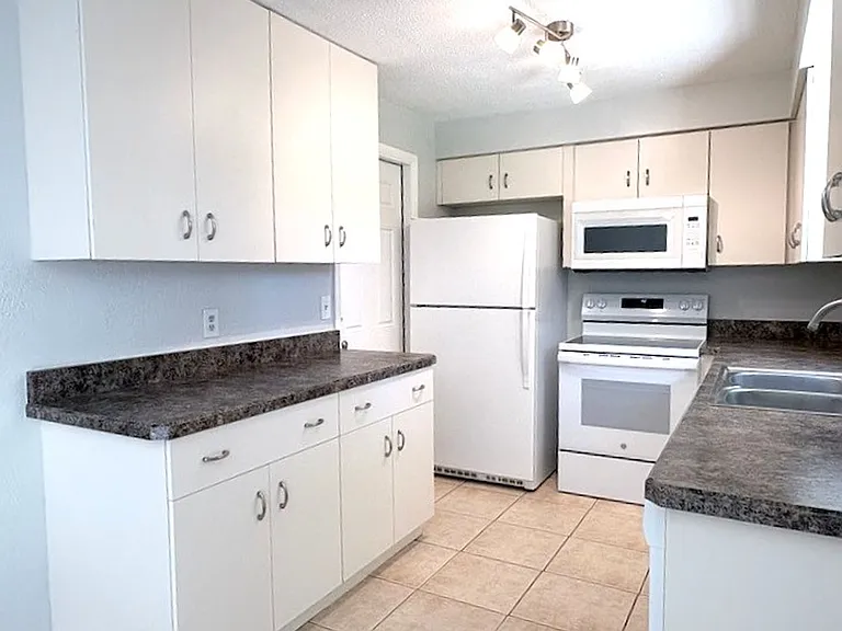 5103 Taylor Ave — Photo 8