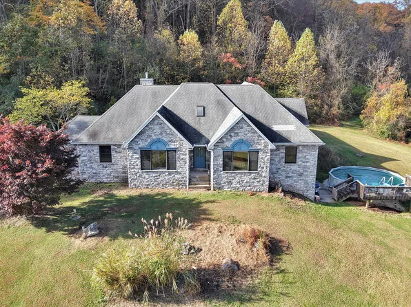 1157 Fritztown Rd, Reinholds, PA 17569