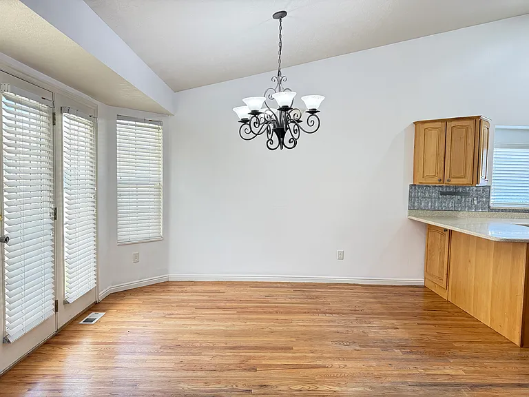 13228 S 2600 W — Photo 13