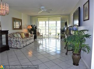 8060 N Sunrise Lakes Dr #104, Sunrise, FL 33322