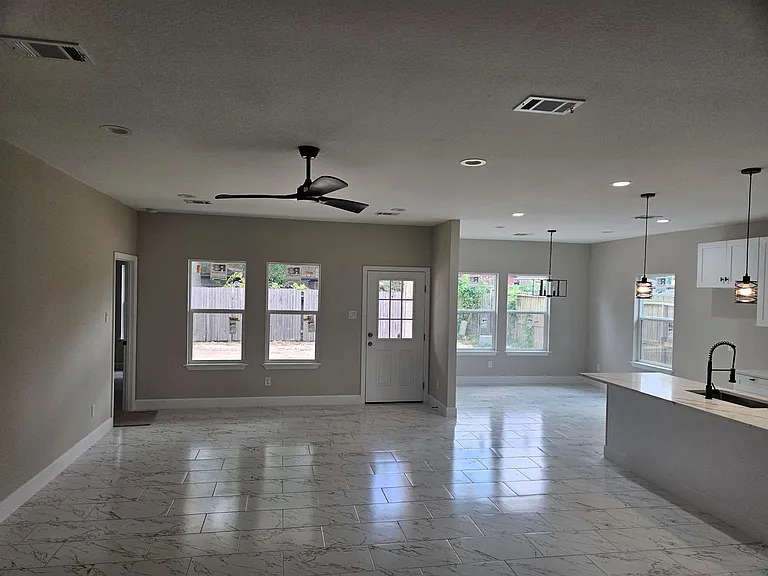 20906 Brannon Hill Ln — Photo 12