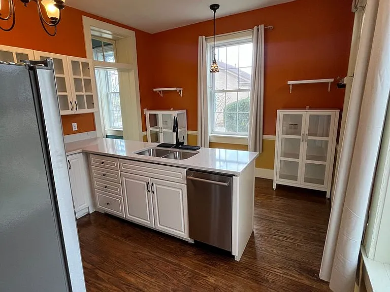 348 S Morton St — Photo 17