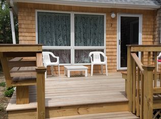 7 Brunswick Ave, Oak Bluffs, MA 02557
