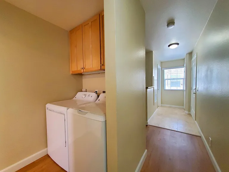 Citrus Court Apartments — Photo 19
