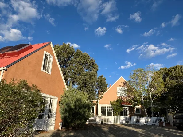 15 Toltec Rd, Santa Fe, NM 87505