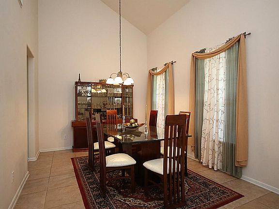 4th image of 6423 Green Shoals Ln
