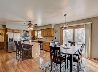 4105 W Southwood Dr, Franklin, WI 53132