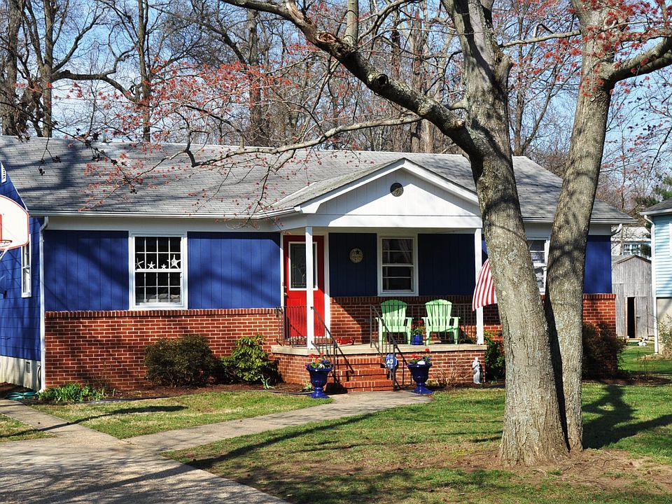1st image of 116 Pinecrest Dr