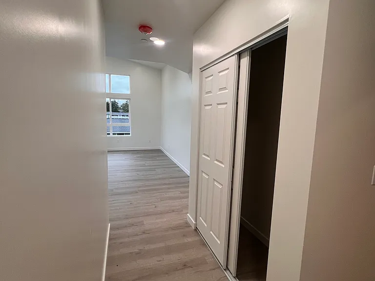 411 N 21st St #303 — Photo 7