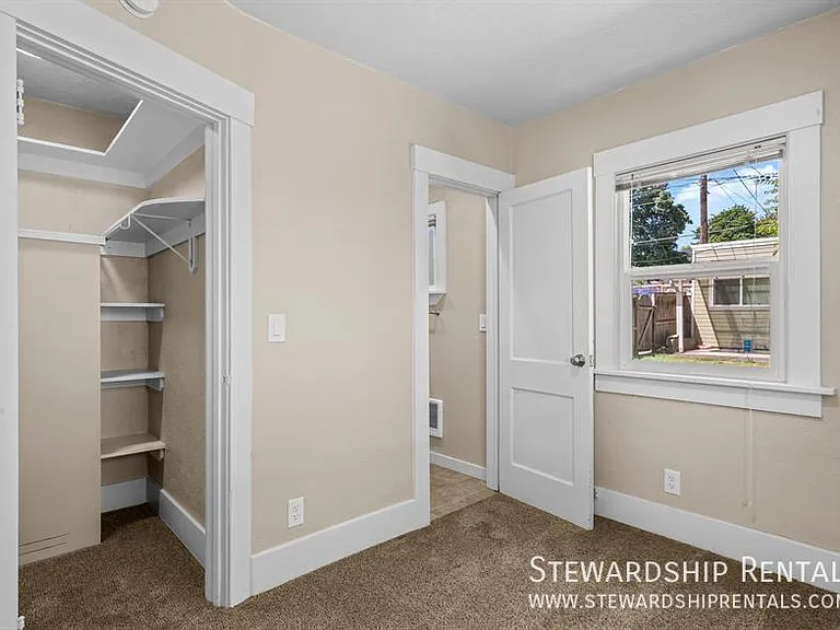 2024 Emerald St #6 — Photo 10