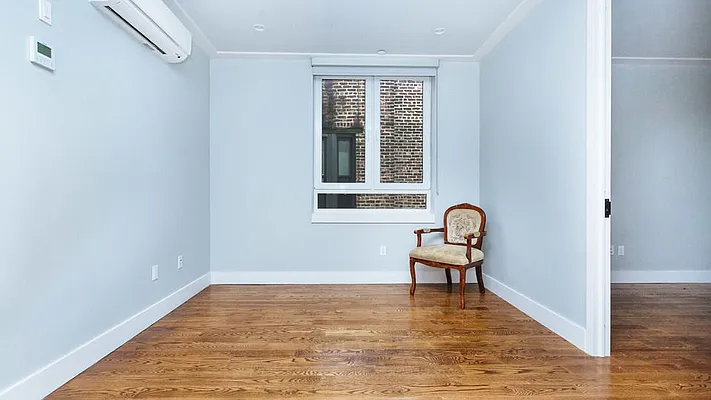 Rented by Nooklyn NYC LLC | media 44