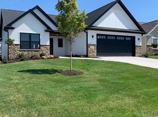 6225 Deere Creek Ln, Davenport, IA 52807